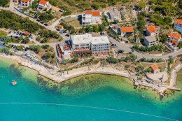 Novigrad - letecký pohled, Zadarská riviéra, Chorvatsko
