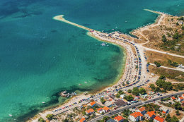 Brodarica - letecký pohled, Šibenická riviéra, Chorvatsko