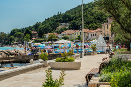 Pláže Moščenička Draga, Istrie, Chorvatsko