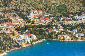 Pláže Starigrad - letecký pohled, Zadarská riviéra, Chorvatsko