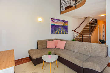 A2 - apartmány Vivien, Sevid, Trogirská riviéra, Chorvatsko