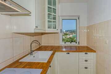 A2 - apartmány Vivien, Sevid, Trogirská riviéra, Chorvatsko