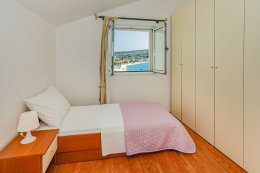 A2 - apartmány Vivien, Sevid, Trogirská riviéra, Chorvatsko