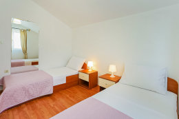 A2 - apartmány Vivien, Sevid, Trogirská riviéra, Chorvatsko