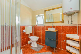 A2 - apartmány Vivien, Sevid, Trogirská riviéra, Chorvatsko