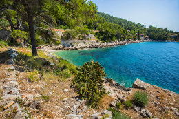 Apartmány Vlaho I - oblázková plážička v zátoce, jižní zátoky, ostrov Hvar, Chorvatsko