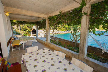 A1 přízemí - apartmány Vlaho I, jižní zátoky, ostrov Hvar, Chorvatsko