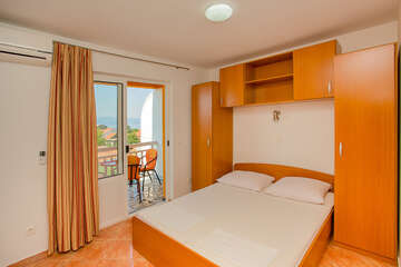 II-5A - apartmány Nikola, Gradac, Chorvatsko