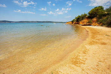 Sv. Filip i Jakov - písečná pláž pod mobilhome Artemida, Chorvatsko