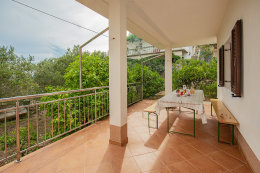 A1 - apartmány Lara, jižní zátoky, ostrov Hvar, Chorvatsko