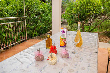 A1 - apartmány Lara, jižní zátoky, ostrov Hvar, Chorvatsko