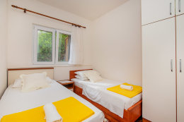 A1 - apartmány Lara, jižní zátoky, ostrov Hvar, Chorvatsko