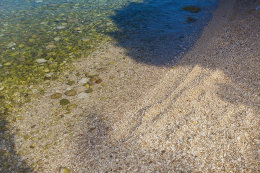 Promajna -  detail pláže,  Makarská riviéra, Chorvatsko