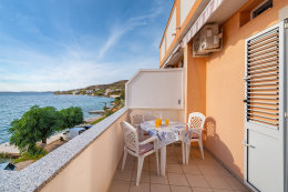 A2 - apartmány Ljubo, Metajna, ostrov Pag, Chorvatsko