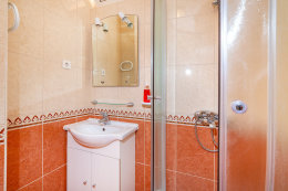 A2 - apartmány Ljubo, Metajna, ostrov Pag, Chorvatsko