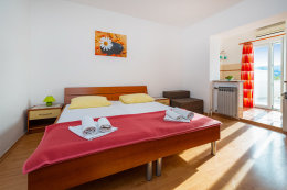 A2 - apartmány Ljubo, Metajna, ostrov Pag, Chorvatsko