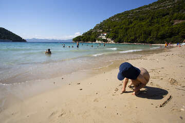 Písečná pláž Prapratno, Pelješac, Chorvatsko I NOVALJA