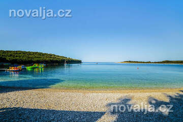 Resort Centinera ***- oblázková pláž, Pula-Banjole, poloostrov Istrie, Chorvatsko