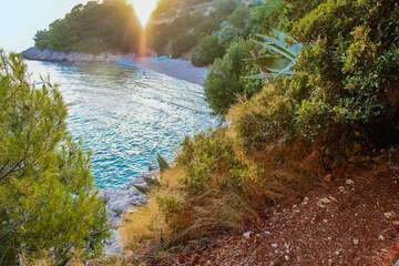 Apartmány Nina - pohled na oblázkovou pláž, Vela Planica, ostrov Brač, Chorvatsko