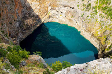 Imotski - Črveno jezero, Chorvatsko