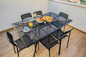 Apartmán Kornelija - terasa dostupná ze třetí ložnice, Tkon, Pašman, Chorvatsko