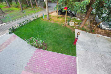 Apartmány Borovi - parkování u domu, Biograd na Moru, Chorvatsko