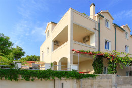 Apartmány Čempres, letovisko Postira, ostrov Brač