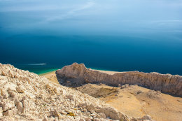 Metajna -  pláž Beritnica, ostrov Pag, Chorvatsko