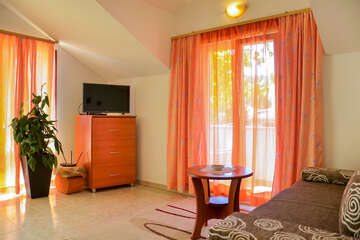 A2 - apartmány Čempres, Postira, ostrov Brač, Chorvatsko