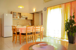 A2 - apartmány Čempres, Postira, ostrov Brač, Chorvatsko