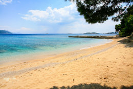 Orebić - písečná pláž Trstenica, Pelješac, Chorvatsko