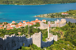 Opevnění Ston, poloostrov Pelješac, Chorvatsko