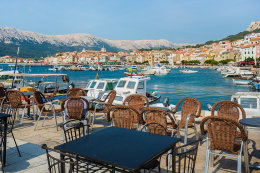 Baška, ostrov Krk, Chorvatsko