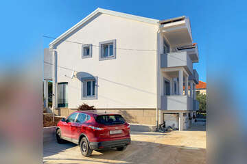 Apartmány Dobropoljana - společné parkoviště pro A1, A2, A3, Dobropoljana, ostrov Pašman, Chorvatsko