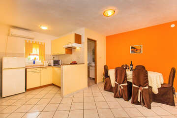 1L - apartmány Mira, Stara Novalja, ostrov Pag, Chorvatsko