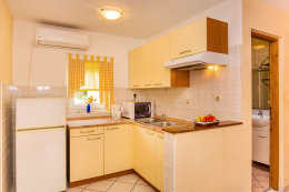 1L - apartmány Mira, Stara Novalja, ostrov Pag, Chorvatsko