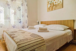 Apartmán Nikša: apartmán A1 pre 4-5 osôb,<br />
prízemie