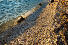 Letovisko Igrane - západní FKK pláže, Makarská riviéra, Chorvatsko