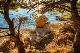 Letovisko Igrane -  západní FKK pláže, Makarská riviéra, Chorvatsko