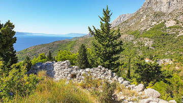 Gradina - vyhlídka (kostel Sv. Jure), Makarská riviéra, Chorvatsko