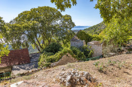 Drvenik Staro selo - původní vesnice, Makarská riviéra, Chorvatsko