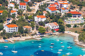 Potočnica - letecký pohled, ostrov Pag, Chorvatsko