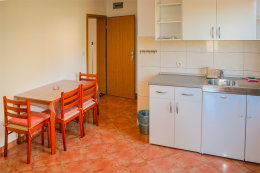 I-3a, apartmány Nikola, Gradac,Chorvatsko