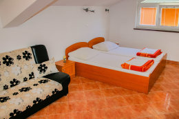 P1, apartmány Nikola, Gradac,Chorvatsko