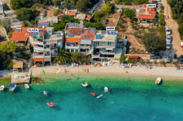 Jižní zátoky ostrova Hvar - letecký pohled, Chorvatsko