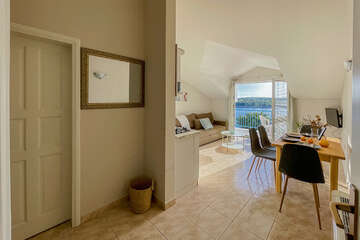 Apartmán typu VMB pro 3–4 osoby, s balkónem s výhledem na moře, Milna, ostrov Brač, Chorvatsko