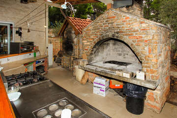 Apartmány Illyrian Resort - restaurace, Milna, ostrov Brač, Chorvatsko