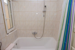 Apartmán typu VP pro 3–4 osoby, s výhledem do parku, Milna, ostrov Brač, Chorvatsko