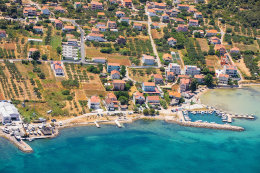 Letovisko Kraj - letecký pohled, ostrov Pašman, Chorvatsko