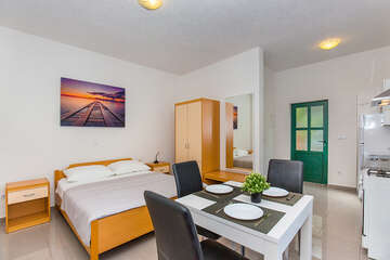 A1 - apartmány Antun, jižní zátoka ostrova Hvar, Chorvatsko